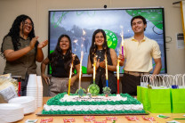 La Asociación Ambientalista DOBRO del Centro Regional de la Universidad Tecnológica de Panamá (UTP), en Veraguas, conmemoró el 5 de junio de 2026 su tercer aniversario de fundación, fecha que coincidió con la celebración del Día Mundial del Medio Ambiente. La Asociación Ambientalista DOBRO del Centro Regional de la Universidad Tecnológica de Panamá (UTP), en Veraguas, conmemoró el 5 de junio de 2026 su tercer aniversario de fundación, fecha que coincidió con la celebración del Día Mundial del Medio Ambiente.