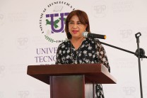 Dra. Ángela Laguna, Vicerrectora Académica.