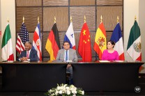 El Dr. José Fábrega, junto al secretario de la Senacyt, Dr. Eduardo Ortega y la presidenta del Congreso APANAC, Dra. Luisa Morales Maure.