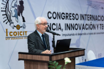 Ing. Ignacio Trejos, de Costa Rica, quien presentó la conferencia “Desarrollo de competencias para la innovación tecnológica y empresarial – experiencias latinoamericanas”.