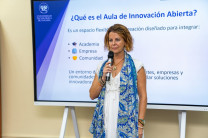 Teresa Iglesias, CEO de NetBees, expone las ventajas del modelo de innovación abierta para la resolución de retos en el sector productivo.