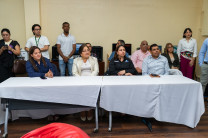 Integrantes de la DGTC, personal de la Extensión Panamá Pacífico e invitados especiales reunidos tras la puesta en marcha de esta iniciativa institucional.