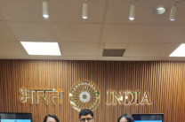 Durante la ceremonia participaron más de 15 exbecarios del programa.