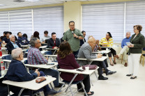 Durante el espacio de diálogo, los asistentes compartieron perspectivas sobre la actualización de la ley.