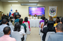 Este reconocimiento destaca la trayectoria y el compromiso de los colaboradores que forman parte de la Universidad Tecnológica de Panamá, así como su aporte al cumplimiento de las funciones institucionales desde las diferentes áreas de trabajo. Este reconocimiento destaca la trayectoria y el compromiso de los colaboradores que forman parte de la Universidad Tecnológica de Panamá, así como su aporte al cumplimiento de las funciones institucionales desde las diferentes áreas de trabajo.