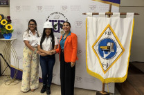Dra. Lineth Alaín de Meier, directora del Centro participa del acto de Imposición de Cascos. Dra. Lineth Alaín de Meier, directora del Centro participa del acto de Imposición de Cascos.