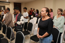 Público a la misa de cenizas