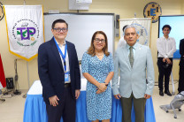 Autoridades de la UTP y SENACYT. Autoridades de la UTP y SENACYT.
