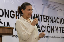 Magíster Gloria Arrocha, de la Autoridad del Canal de Panamá, ofreció la conferencia “Navegando en el Cambio Climático: Agua, Innovación y Resiliencia en el Canal de Panamá”. Magíster Gloria Arrocha, de la Autoridad del Canal de Panamá, ofreció la conferencia “Navegando en el Cambio Climático: Agua, Innovación y Resiliencia en el Canal de Panamá”.