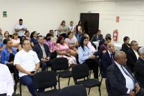 Participantes al acto de celebración del XII aniversario de creación del CINEMI, en el Salón de Reuniones de la Extensión de Tocumen.