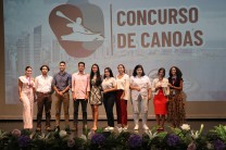 Premiación del concurso de canoas de concreto.