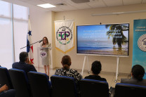 Vicerrectora Muñoz La vicerrectora Muñoz señalo que se trata de un proyecto de educación ambiental para luego poder avanzar con un Plan Nacional.