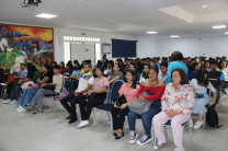 Comunidad del Centro Regional de Coclé participante de la misa.