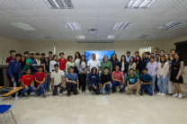 Estudiantes de distintas facultades del Centro Regional de la Universidad Tecnológica de Panamá (UTP), en Veraguas, quienes participaron activamente en un espacio de aprendizaje, reflexión y compromiso ambiental.