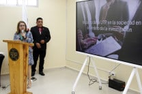 La Dra. Lilia Muñoz, durante su conferencia.