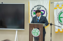 Intervención durante el acto inaugural sobre el impacto positivo de la red LAENOG en el desarrollo de herramientas educativas y de bienestar digital.