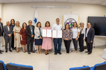 Este convenio de cooperación UTP-FUNDESTEAM se firmó en la sede de la Universidad con la asistencia de autoridades docentes y administrativas, representantes de la fundación. 