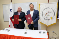 Firma del convenio entre la UTP y la empresa CASIOLANDIA Panamá S.A.