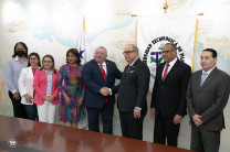 Por la UTP firmó el rector, Dr. Omar Aizpurúa, por la CSS, su dir. Gral., Dr. Enrique Lau Cortés.