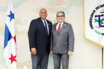 El Ing. Héctor M. Montemayor Á., Rector de la UTP y el Dr. Ronald Rochon, Rector de la Universidad del Sur de Indiana. 