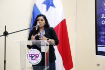 Vanessa Gaitán, panelista.