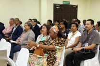 Invitados a este conversatorio.