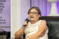 La Sra. Edith de Osorio, primera secretaria del Centro Regional de Azuero.