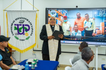 El padre Román Altamiranda, capellán de la UTP. El padre Román Altamiranda, capellán de la UTP.
