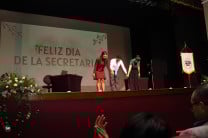 La actividad de las secretarias inicio con una presentación teatral de la UTP 