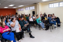 Las participantes interactuaron con los expositores sobre el rol de la mujer en la sociedad y trucos de belleza.