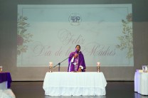 El evento inició con una misa de acción de gracias, presidida por el Padre Justo Rivas, Capellán de la UTP.