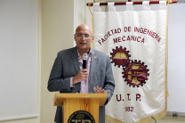 Palabras por parte del Dr. Orlando Aguilar decano de la FIM .