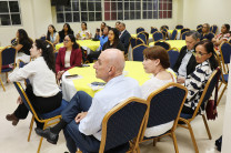 Invitados.