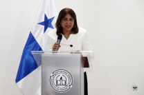 Por la UTP firmó la rectora encargada, Dra. Ángela Laguna.