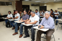 En la actividad participaron autoridades y docentes del diplomado.