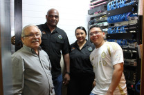 La entrega oficial fue realizada al Mgtr. Ismael Batista, director del centro.