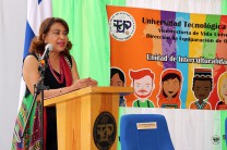 Las palabras de inauguración le correspondieron a la Dra. Ángela Laguna Caicedo.