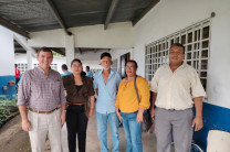 Dr. Francisco Arango, Virginia Rojas, Sr. Dinas Herrera, Sra. Dalys González y Prof. Rubén Darío Bernal