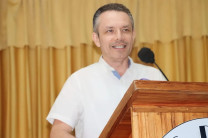 Dr. Ramiro Vargas, Vicerrector Académico de la Facultad de Ingeniería Civil.