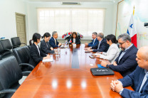 Autoridades universitarias y la delegación diplomática de Corea del Sur evaluaron oportunidades de cooperación en inteligencia artificial y microelectrónica.