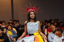 Los estudiantes fusionaron literatura, moda y oratoria como un  homenaje a las obras literarias.