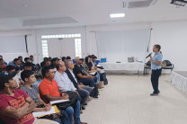 Durante la presentación.
