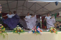 Durante la presentación de Alma Universitaria