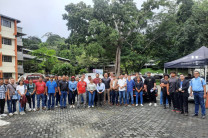 Observamos a una buena cantidad de participantes de la exhibición de autos eléctricos, llevada a cabo el 19 de septiembre en los estacionamientos del Edificio 1 del Campus Víctor Levi Sasso, con motivo de la semana de la electromovilidad.