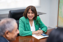 A través de estas comunicaciones se refuerzas igualmente los lazos culturales, señaló la Rectora Laguna Caicedo.