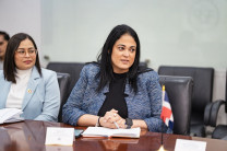 Las consejeras de la embajada, Hanoi Reyes y Nelsy Nuñez dieron aportes para posibles intercambios académicos.