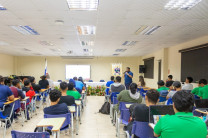 La actividad estuvo dirigida a la comunidad universitaria, emprendedores, microempresarios, artesanos, guías turísticos y actores locales vinculados al sector turístico.
