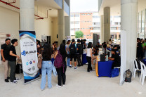 Este evento se realizó en el lobby del Edificio de Facilidades Estudiantiles.