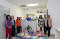 La UTP Veraguas busca sensibilizar a la comunidad universitaria sobre las necesidades de las madres de escasos recursos y brindar un apoyo significativo a las familias beneficiadas. La UTP Veraguas busca sensibilizar a la comunidad universitaria sobre las necesidades de las madres de escasos recursos y brindar un apoyo significativo a las familias beneficiadas.