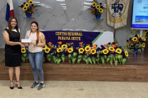 Dra. Marta Moreno, subdirectora de Vida Universitaria participa de la Entrega de lentes 